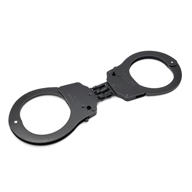 Toy handcuffs