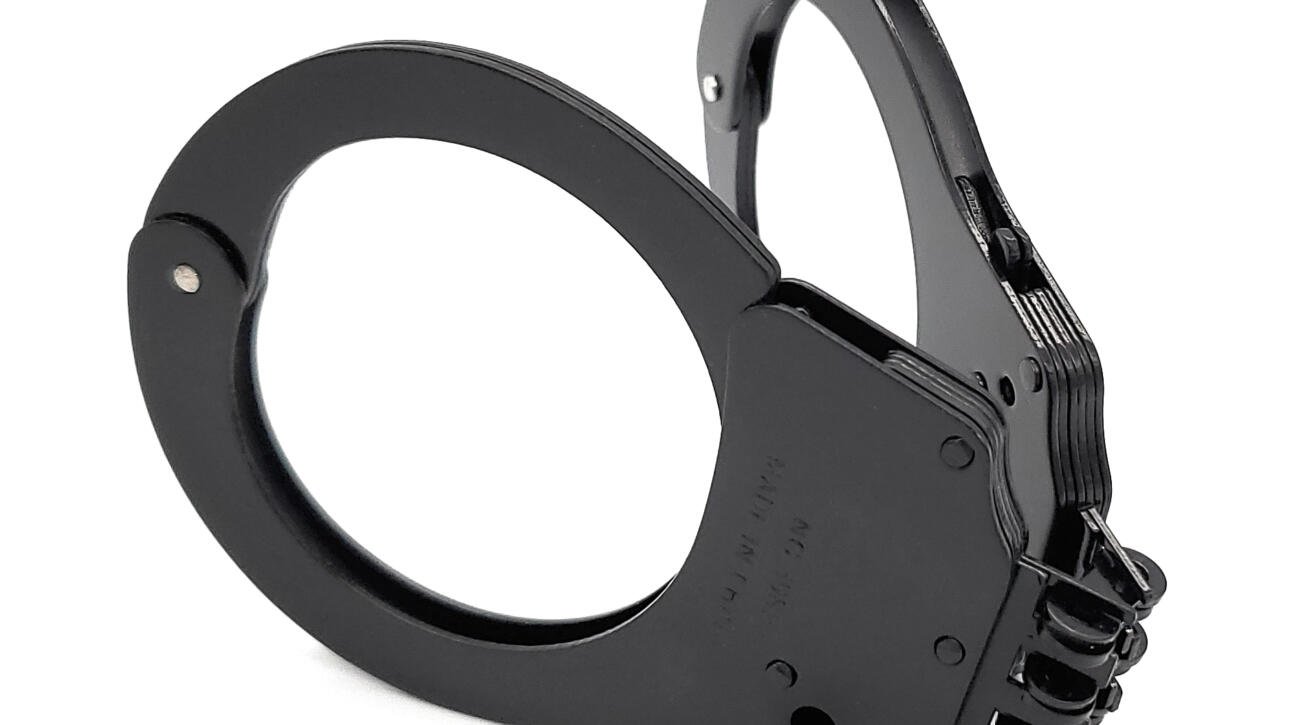 Toy handcuffs supplier